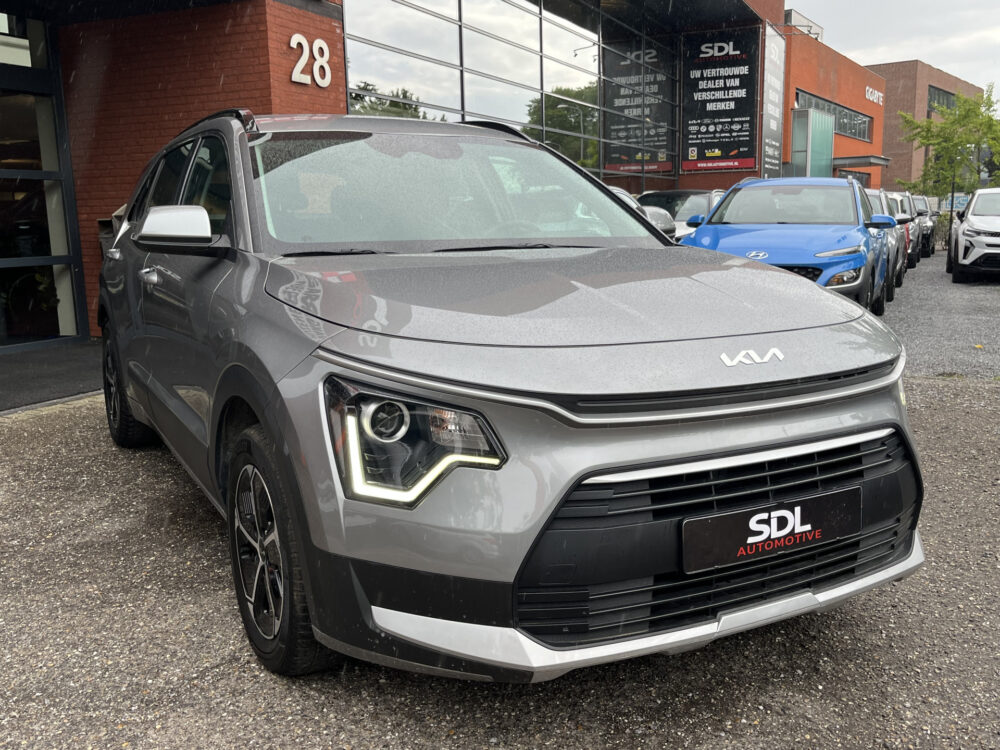 Kia Niro 1.6 GDi Hybrid ComfortLine // NAVI // CLIMA // ADAPTIVE CRUISE // CAMERA // KEY LESS // ALL SEASON BANDEN // 2