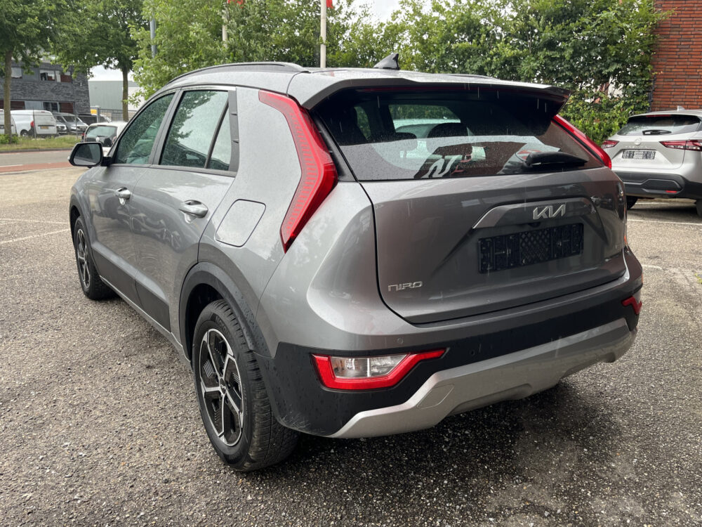 Kia Niro 1.6 GDi Hybrid ComfortLine // NAVI // CLIMA // ADAPTIVE CRUISE // CAMERA // KEY LESS // ALL SEASON BANDEN // 3