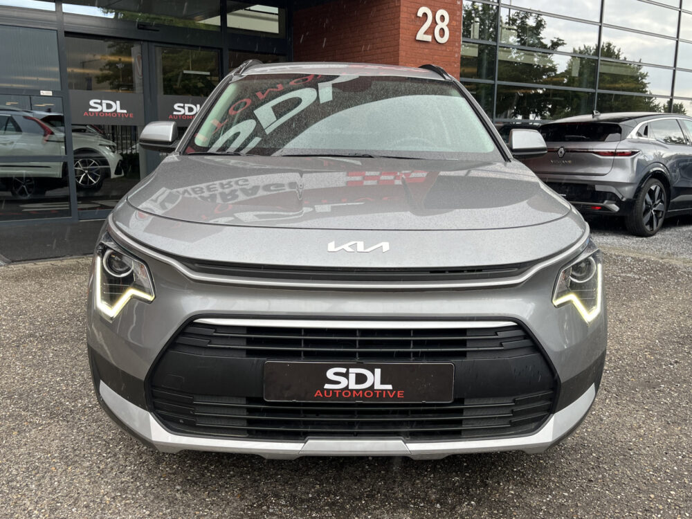 Kia Niro 1.6 GDi Hybrid ComfortLine // NAVI // CLIMA // ADAPTIVE CRUISE // CAMERA // KEY LESS // ALL SEASON BANDEN // 6