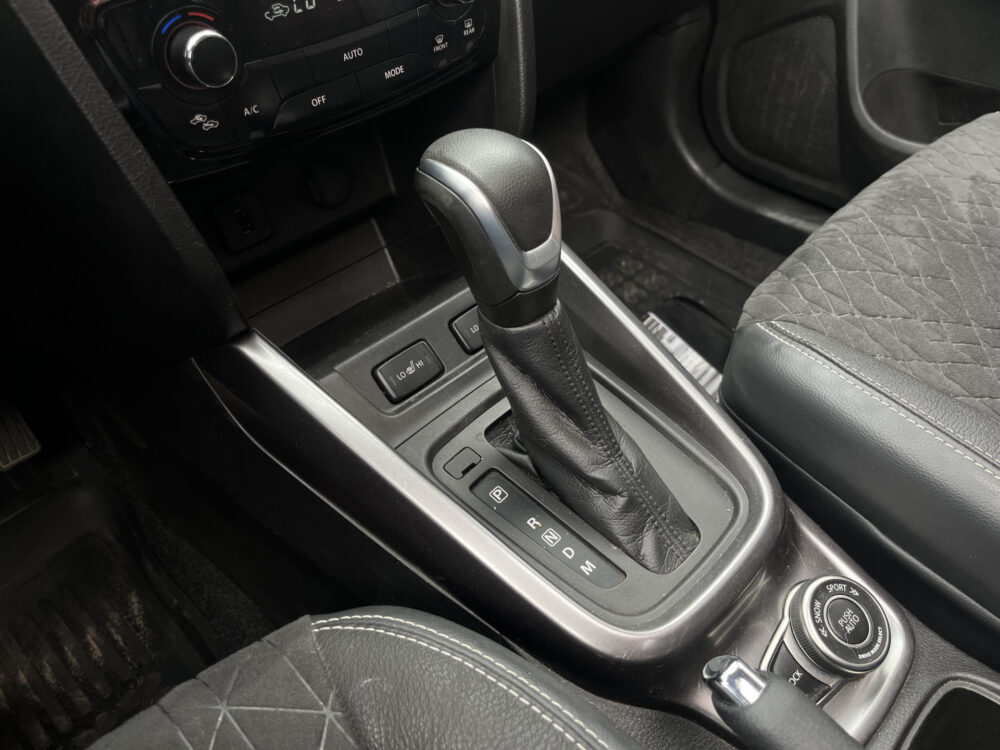 Suzuki Vitara 1.5 Hybrid Style AllGrip // SCHUIF-KANTELDAK // LEDER-ALCANTARA // AFN. TREKHAAK // ADAPT. CRUISE // KEYLESS // CAMERA // 25
