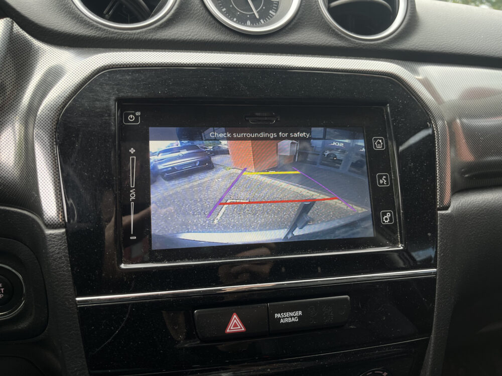 Suzuki Vitara 1.5 Hybrid Style AllGrip // SCHUIF-KANTELDAK // LEDER-ALCANTARA // AFN. TREKHAAK // ADAPT. CRUISE // KEYLESS // CAMERA // 30