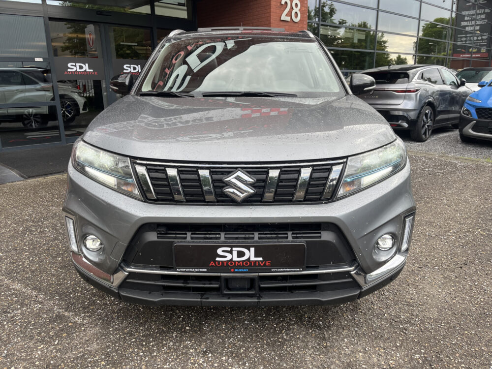 Suzuki Vitara 1.5 Hybrid Style AllGrip // SCHUIF-KANTELDAK // LEDER-ALCANTARA // AFN. TREKHAAK // ADAPT. CRUISE // KEYLESS // CAMERA // 9