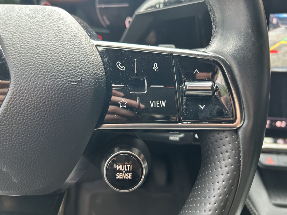 Renault Mégane E-Tech EV40 Boost Charge Techno // NAVI + CARPLAY // FULL LED // CAMERA // CLIMA // STOEL + STUURWIELVERWARMING // SFEERVERLICHT 10