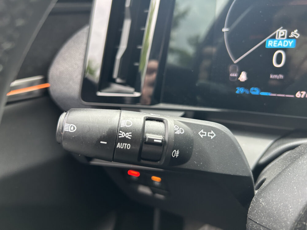 Renault Mégane E-Tech EV40 Boost Charge Techno // NAVI + CARPLAY // FULL LED // CAMERA // CLIMA // STOEL + STUURWIELVERWARMING // SFEERVERLICHT 11