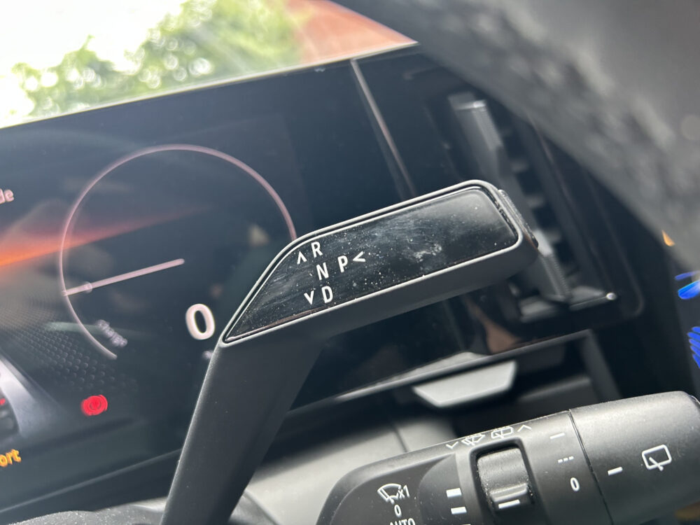 Renault Mégane E-Tech EV40 Boost Charge Techno // NAVI + CARPLAY // FULL LED // CAMERA // CLIMA // STOEL + STUURWIELVERWARMING // SFEERVERLICHT 12