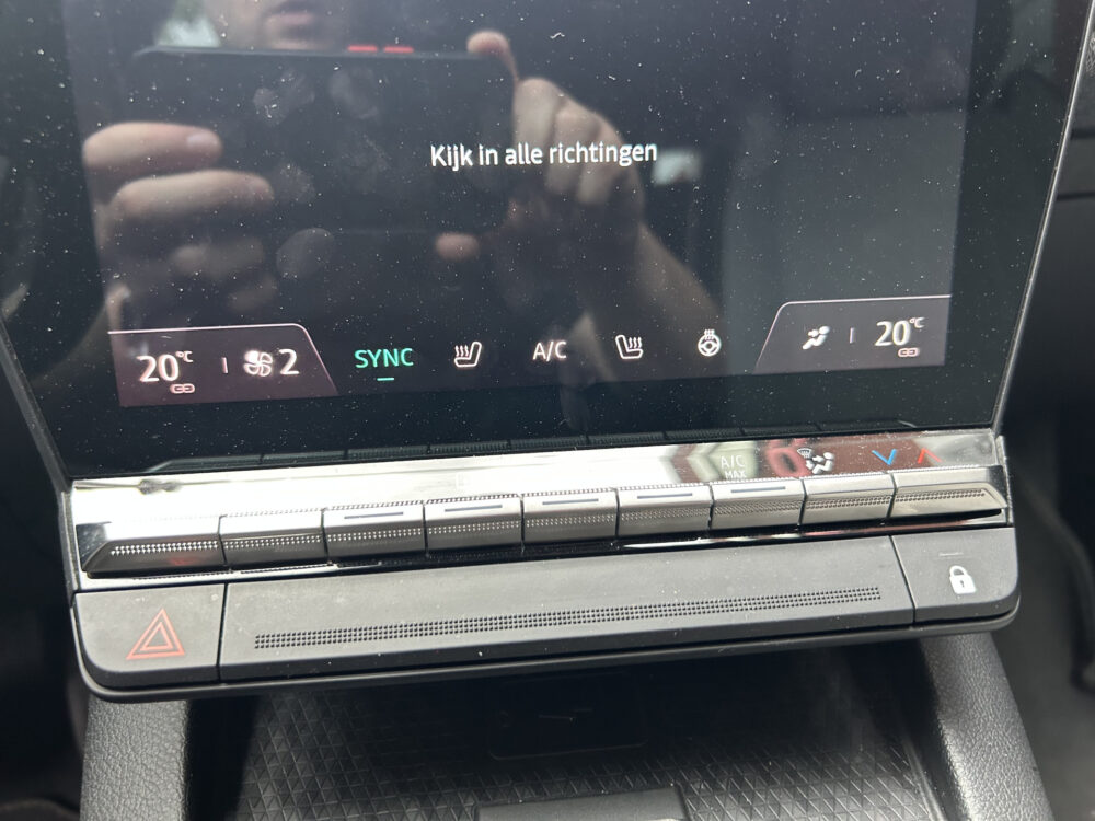 Renault Mégane E-Tech EV40 Boost Charge Techno // NAVI + CARPLAY // FULL LED // CAMERA // CLIMA // STOEL + STUURWIELVERWARMING // SFEERVERLICHT 20