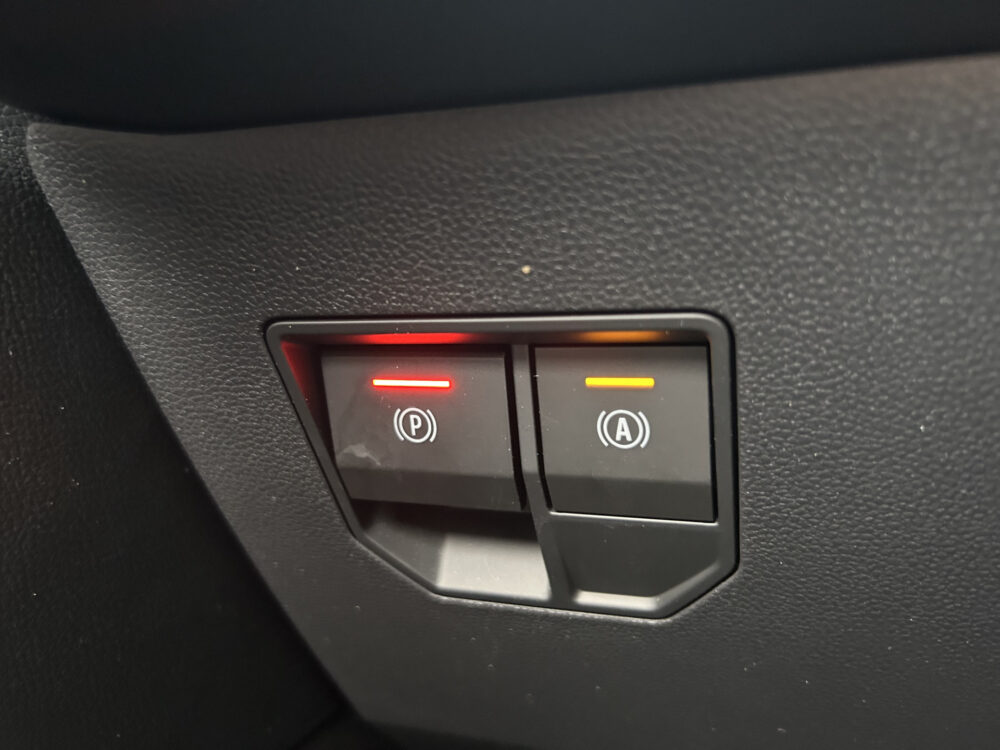 Renault Mégane E-Tech EV40 Boost Charge Techno // NAVI + CARPLAY // FULL LED // CAMERA // CLIMA // STOEL + STUURWIELVERWARMING // SFEERVERLICHT 24