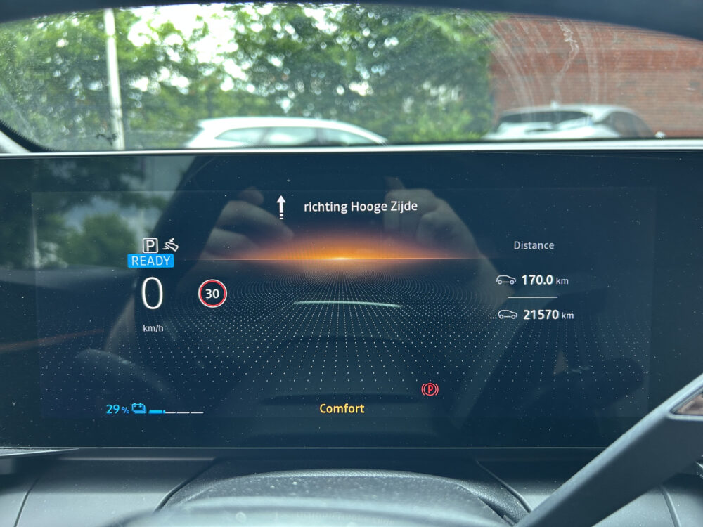 Renault Mégane E-Tech EV40 Boost Charge Techno // NAVI + CARPLAY // FULL LED // CAMERA // CLIMA // STOEL + STUURWIELVERWARMING // SFEERVERLICHT 32