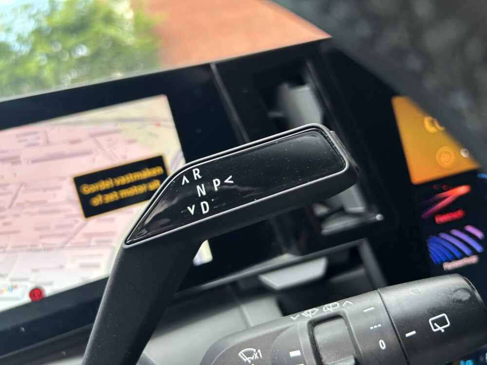 Renault Mégane E-Tech EV40 Boost Charge Techno // NAVI + CARPLAY // FULL LED // CAMERA // CLIMA // STOEL + STUURWIELVERWARMING // SFEERVERLICHT 12