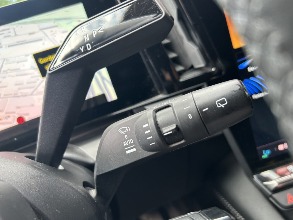 Renault Mégane E-Tech EV40 Boost Charge Techno // NAVI + CARPLAY // FULL LED // CAMERA // CLIMA // STOEL + STUURWIELVERWARMING // SFEERVERLICHT 13