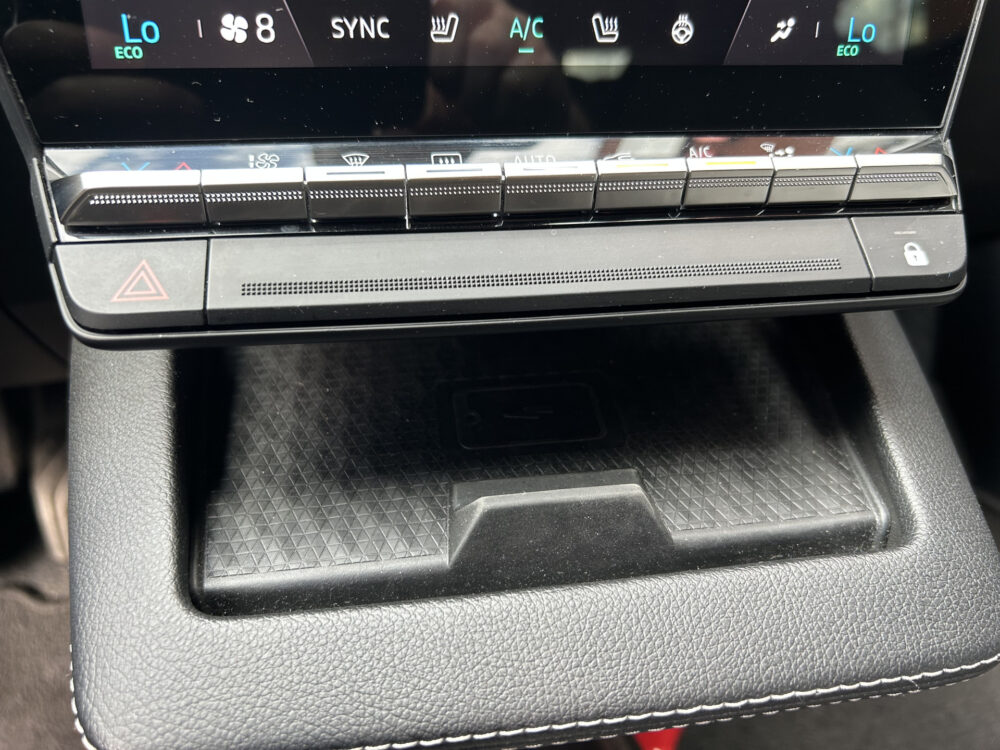 Renault Mégane E-Tech EV40 Boost Charge Techno // NAVI + CARPLAY // FULL LED // CAMERA // CLIMA // STOEL + STUURWIELVERWARMING // SFEERVERLICHT 20