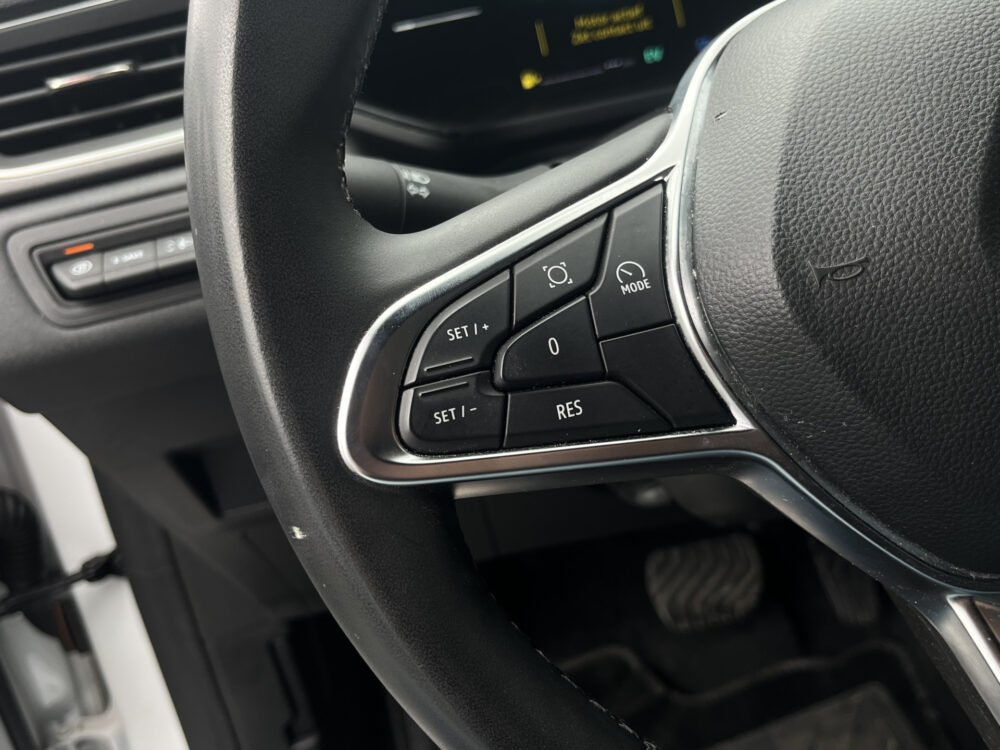 Renault Captur 1.6 E-Tech full hybrid 145 techno BJ 2024 / FULL LED // KEYLESS // CRUISE // CLIMA // DIGITAL COCKPIT // CAMERA // APPLE-ANDROID 16