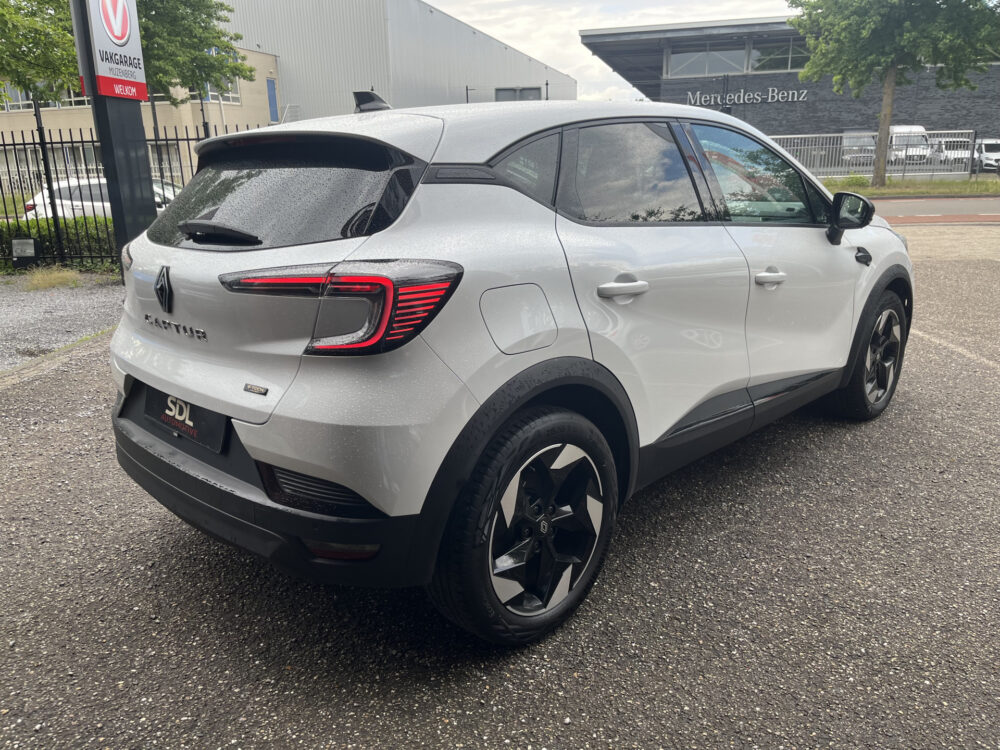 Renault Captur 1.6 E-Tech full hybrid 145 techno BJ 2024 / FULL LED // KEYLESS // CRUISE // CLIMA // DIGITAL COCKPIT // CAMERA // APPLE-ANDROID 5