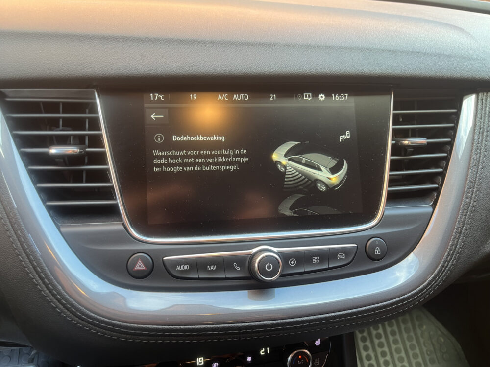 Opel Grandland X 1.6 Turbo Hybrid4 Ultimate 300PK!! // AFN. TREKHAAK // 360 CAMERA // STOELVERKOELING-VERWARMING // ELEK. KLEP // DODEHOEK // NAV 35