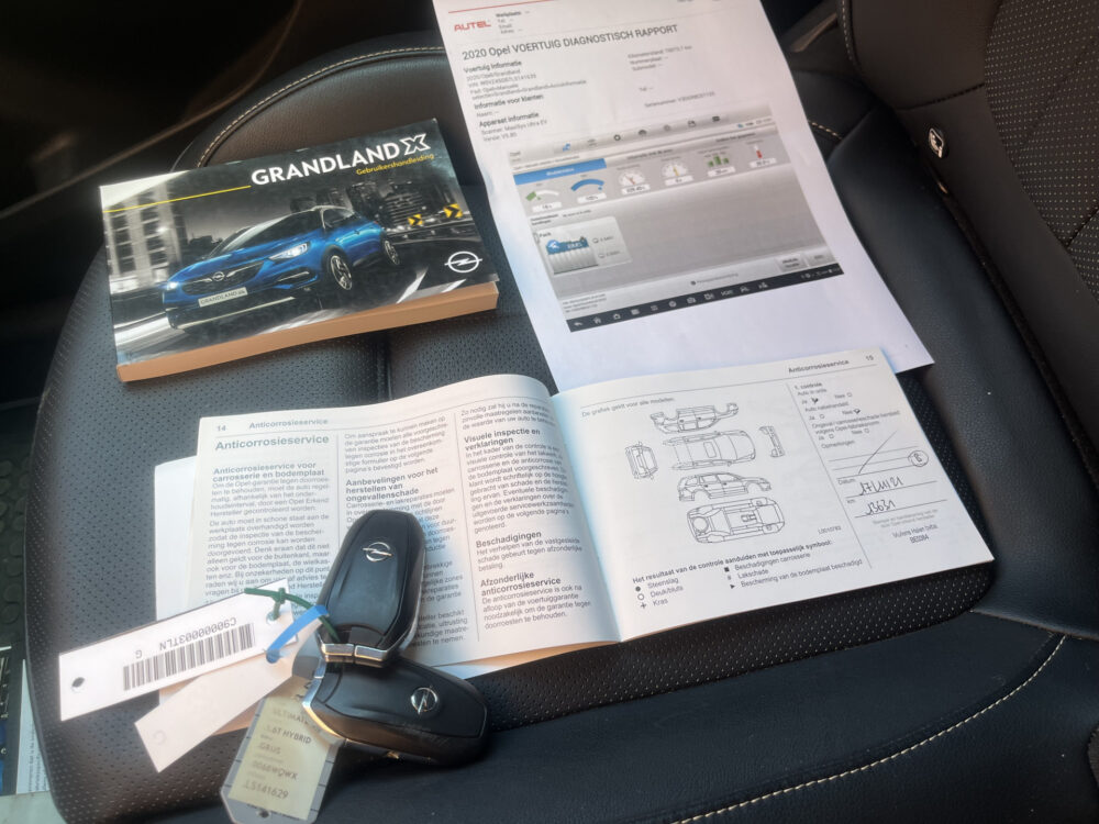 Opel Grandland X 1.6 Turbo Hybrid4 Ultimate 300PK!! // AFN. TREKHAAK // 360 CAMERA // STOELVERKOELING-VERWARMING // ELEK. KLEP // DODEHOEK // NAV 5