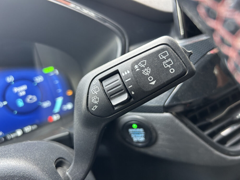 Ford Kuga 2.5 PHEV ST-Line // LED // ADAPTIVE CRUISE // KEYLESS // CAMERA // NAVI + CARPLAY // DODEHOEKDETECTIE 12