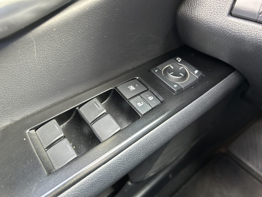 Lexus UX 250h Luxury Line DEALER ONDERHOUDEN!! // FULL LED // ADAPTIVE CRUISE // KEYLESS // NAVI // CAMERA // STOEL + STUURWIELVERWARMING 22