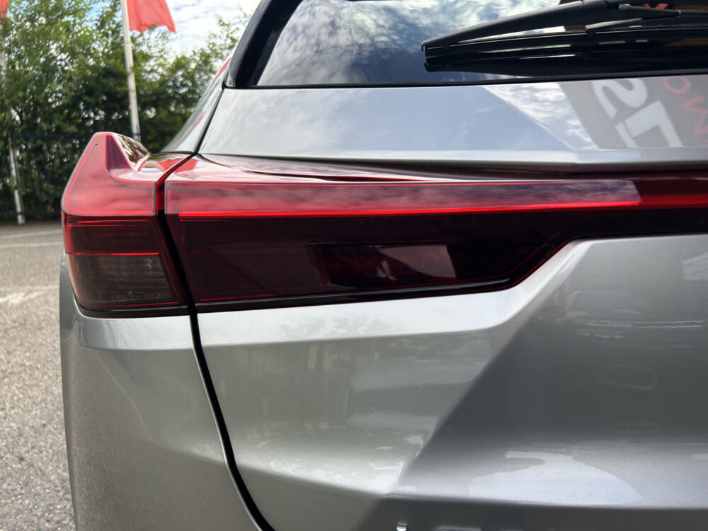 Lexus UX 250h Luxury Line DEALER ONDERHOUDEN!! // FULL LED // ADAPTIVE CRUISE // KEYLESS // NAVI // CAMERA // STOEL + STUURWIELVERWARMING 31