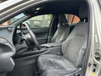 Lexus UX 250h Luxury Line DEALER ONDERHOUDEN!! // FULL LED // ADAPTIVE CRUISE // KEYLESS // NAVI // CAMERA // STOEL + STUURWIELVERWARMING 42