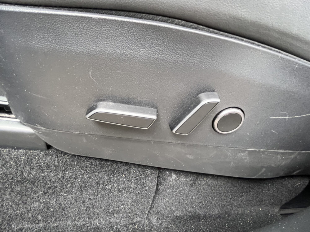 Tesla Model Y RWD 1e EIGENAAR // PANODAK // NAVI // ADAPTIVE CRUISE // CLIMA // AUTOPILOT // 360 CAMERA // LEDEREN BEKLEDING // 12
