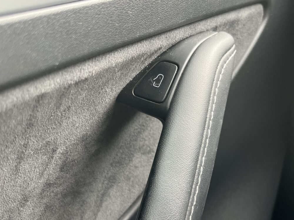 Tesla Model Y RWD 1e EIGENAAR // PANODAK // NAVI // ADAPTIVE CRUISE // CLIMA // AUTOPILOT // 360 CAMERA // LEDEREN BEKLEDING // 24