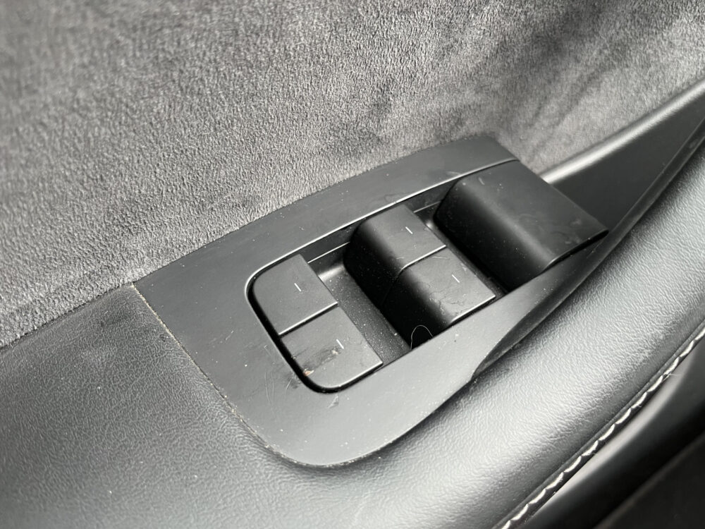 Tesla Model Y RWD 1e EIGENAAR // PANODAK // NAVI // ADAPTIVE CRUISE // CLIMA // AUTOPILOT // 360 CAMERA // LEDEREN BEKLEDING // 25