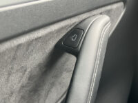 Tesla Model Y RWD 1e EIGENAAR // PANODAK // NAVI // ADAPTIVE CRUISE // CLIMA // AUTOPILOT // 360 CAMERA // LEDEREN BEKLEDING // 53