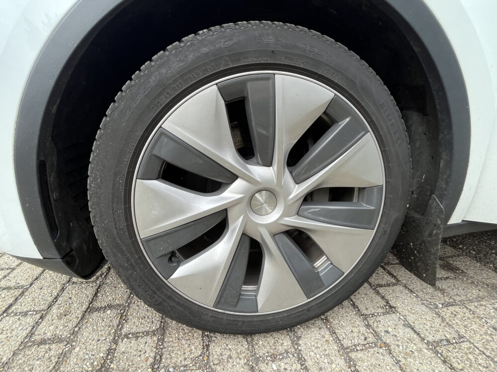 Tesla Model Y RWD 1e EIGENAAR // PANODAK // NAVI // ADAPTIVE CRUISE // CLIMA // AUTOPILOT // 360 CAMERA // LEDEREN BEKLEDING // 9
