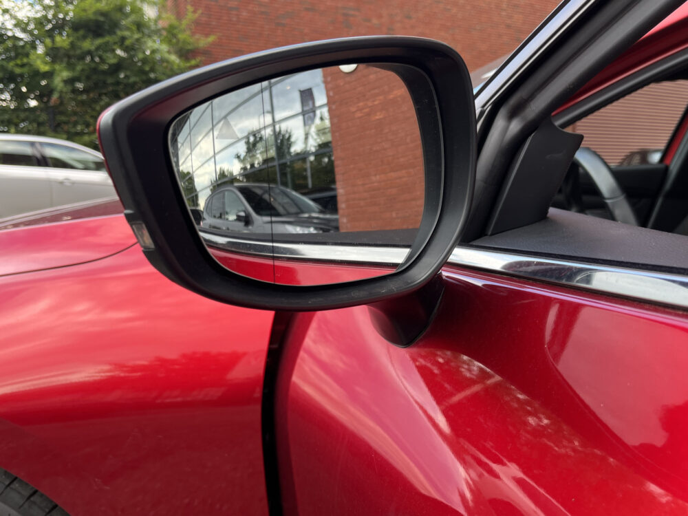 Mazda 3 2.0 SkyActiv-G 120 TS+ // NAVI // PDC // ADAPTIVE CRUISE // BLIND SPOT MONITOR // 22