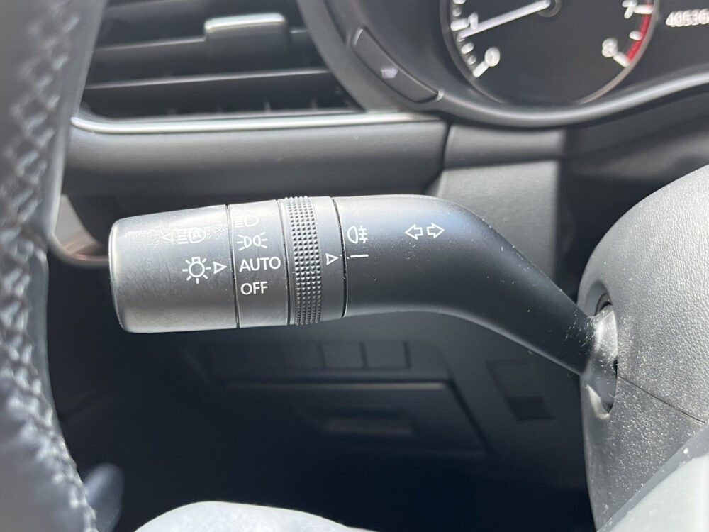 Mazda 3 2.0 SkyActiv-G 120 TS+ // NAVI // PDC // ADAPTIVE CRUISE // BLIND SPOT MONITOR // 24