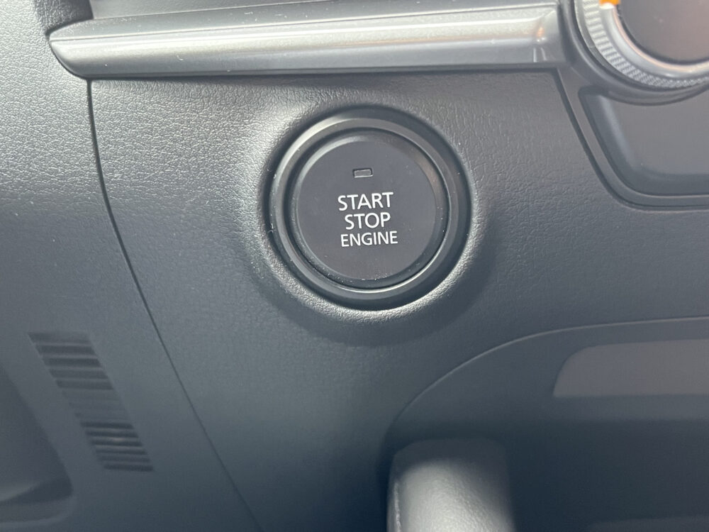 Mazda 3 2.0 SkyActiv-G 120 TS+ // NAVI // PDC // ADAPTIVE CRUISE // BLIND SPOT MONITOR // 25