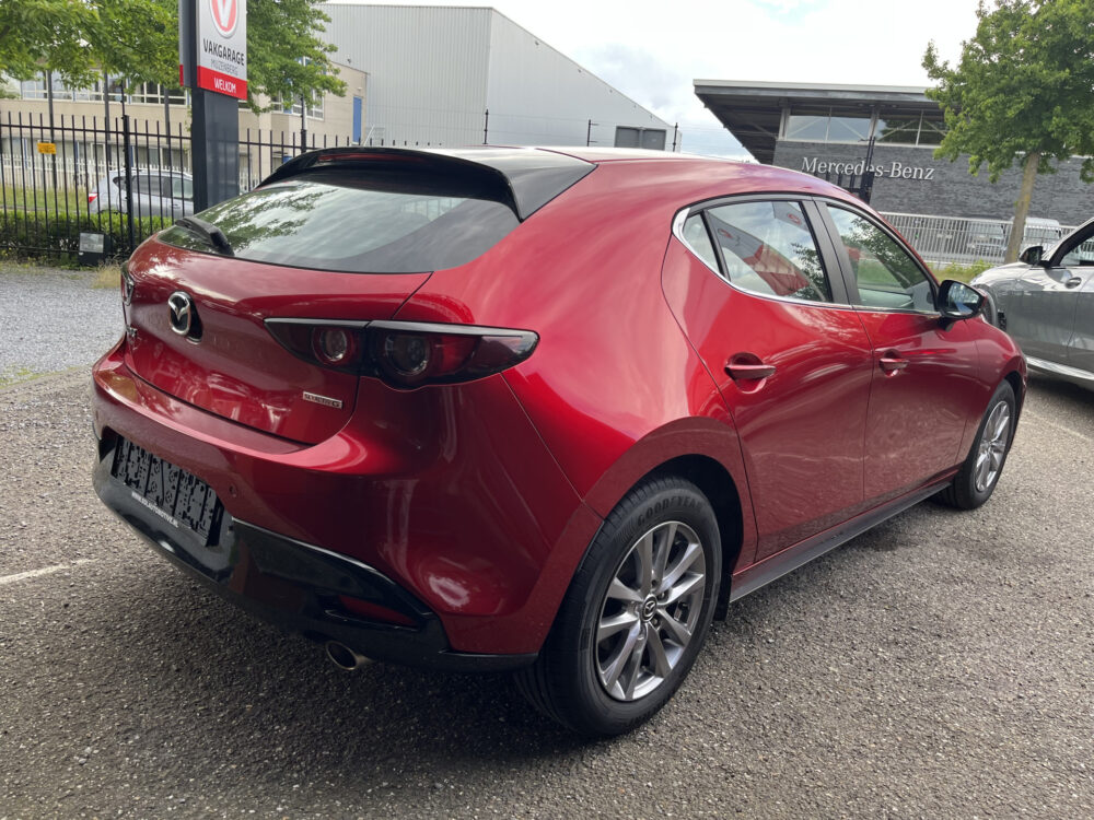 Mazda 3 2.0 SkyActiv-G 120 TS+ // NAVI // PDC // ADAPTIVE CRUISE // BLIND SPOT MONITOR // 4
