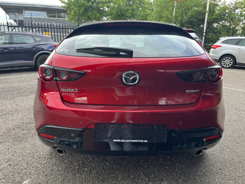 Mazda 3 2.0 SkyActiv-G 120 TS+ // NAVI // PDC // ADAPTIVE CRUISE // BLIND SPOT MONITOR // 5