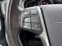 Volvo V40 1.5 T2 R-Design // NAVI // CRUISE // LED // PDC // TREKHAAK // STOELVERWARMING // 45