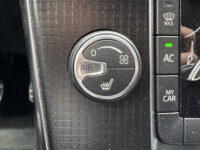 Volvo V40 1.5 T2 R-Design // NAVI // CRUISE // LED // PDC // TREKHAAK // STOELVERWARMING // 54