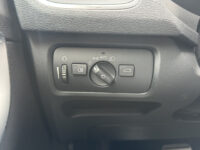 Volvo V40 1.5 T2 R-Design // NAVI // CRUISE // LED // PDC // TREKHAAK // STOELVERWARMING // 56