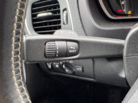 Volvo V40 1.5 T2 R-Design // NAVI // CRUISE // LED // PDC // TREKHAAK // STOELVERWARMING // 57