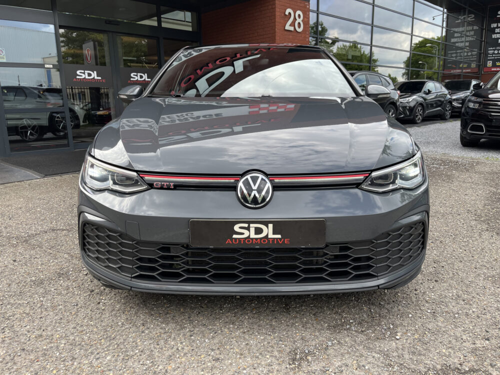 Volkswagen Golf 2.0 TSI GTI // ADAPT. CRUISE // SCHUIF-KANTELDAK // DODEHOEK // VIRTUAL COCKPIT // CAMERA+SENSOREN // NAVI+CARPLAY // 11