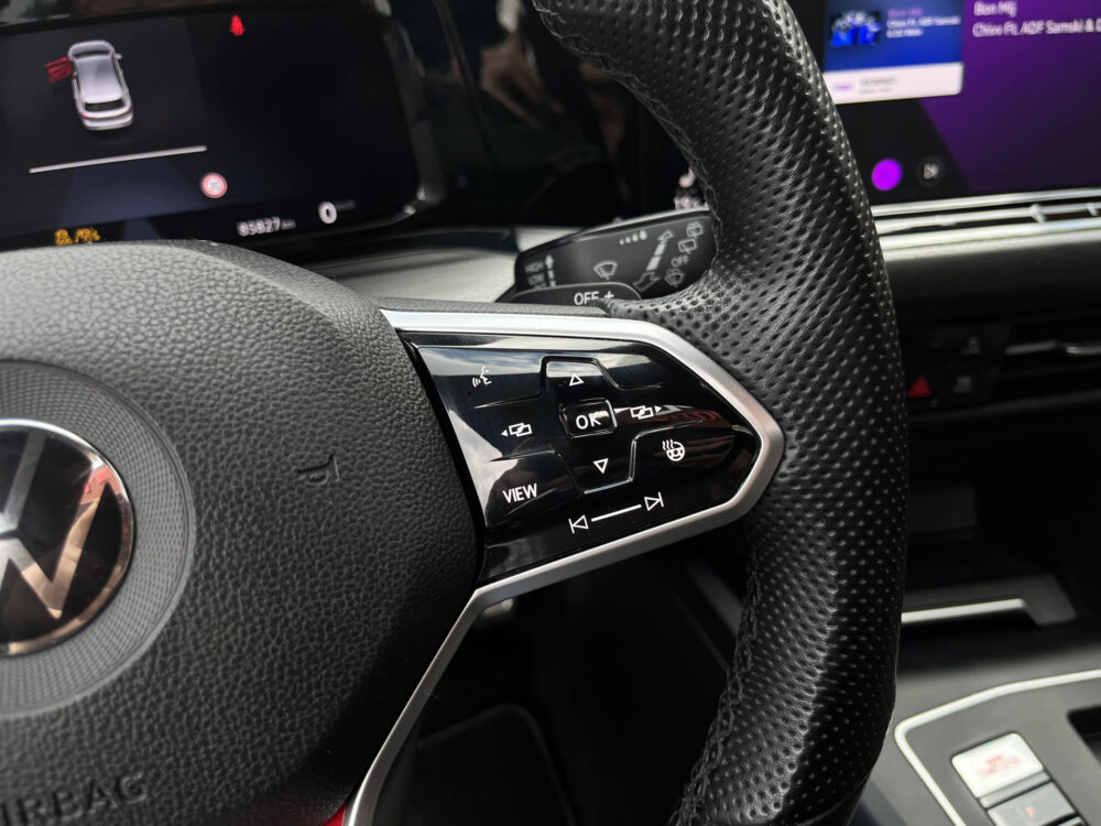 Volkswagen Golf 2.0 TSI GTI // ADAPT. CRUISE // SCHUIF-KANTELDAK // DODEHOEK // VIRTUAL COCKPIT // CAMERA+SENSOREN // NAVI+CARPLAY // 28