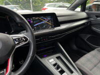Volkswagen Golf 2.0 TSI GTI // ADAPT. CRUISE // SCHUIF-KANTELDAK // DODEHOEK // VIRTUAL COCKPIT // CAMERA+SENSOREN // NAVI+CARPLAY // 86