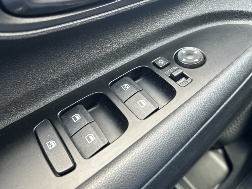 Hyundai i20 1.0 T-GDI 120PK!! N Line NIEUW MODEL // NAVI + CARPLAY // BOSE AUDIO // KEYLESS // STOEL + STUURWIELVERWARMING // CLIMA 24