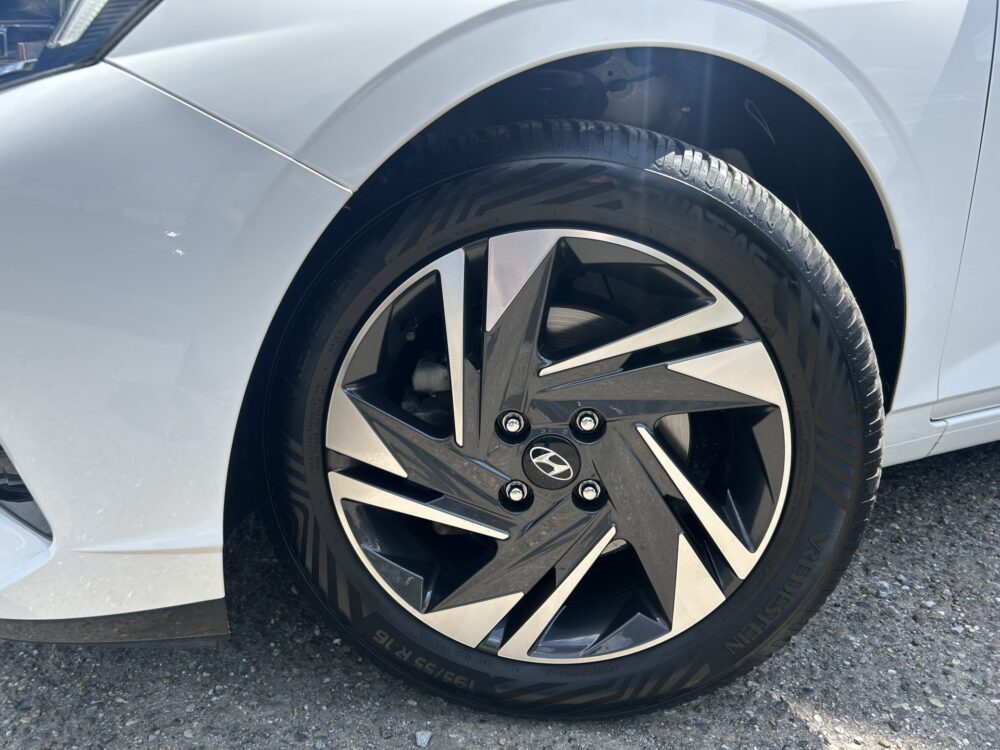 Hyundai i20 1.0 T-GDI 120PK!! N Line NIEUW MODEL // NAVI + CARPLAY // BOSE AUDIO // KEYLESS // STOEL + STUURWIELVERWARMING // CLIMA 29