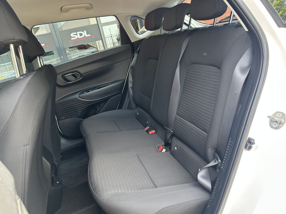 Hyundai i20 1.0 T-GDI 120PK!! N Line NIEUW MODEL // NAVI + CARPLAY // BOSE AUDIO // KEYLESS // STOEL + STUURWIELVERWARMING // CLIMA 30