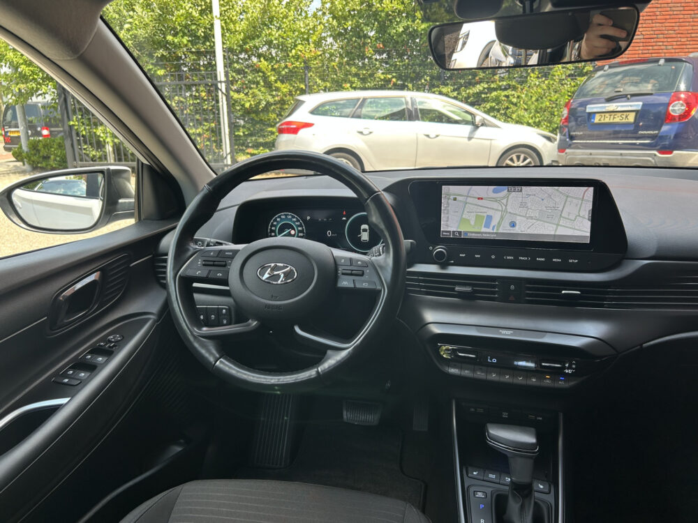 Hyundai i20 1.0 T-GDI 120PK!! N Line NIEUW MODEL // NAVI + CARPLAY // BOSE AUDIO // KEYLESS // STOEL + STUURWIELVERWARMING // CLIMA 7