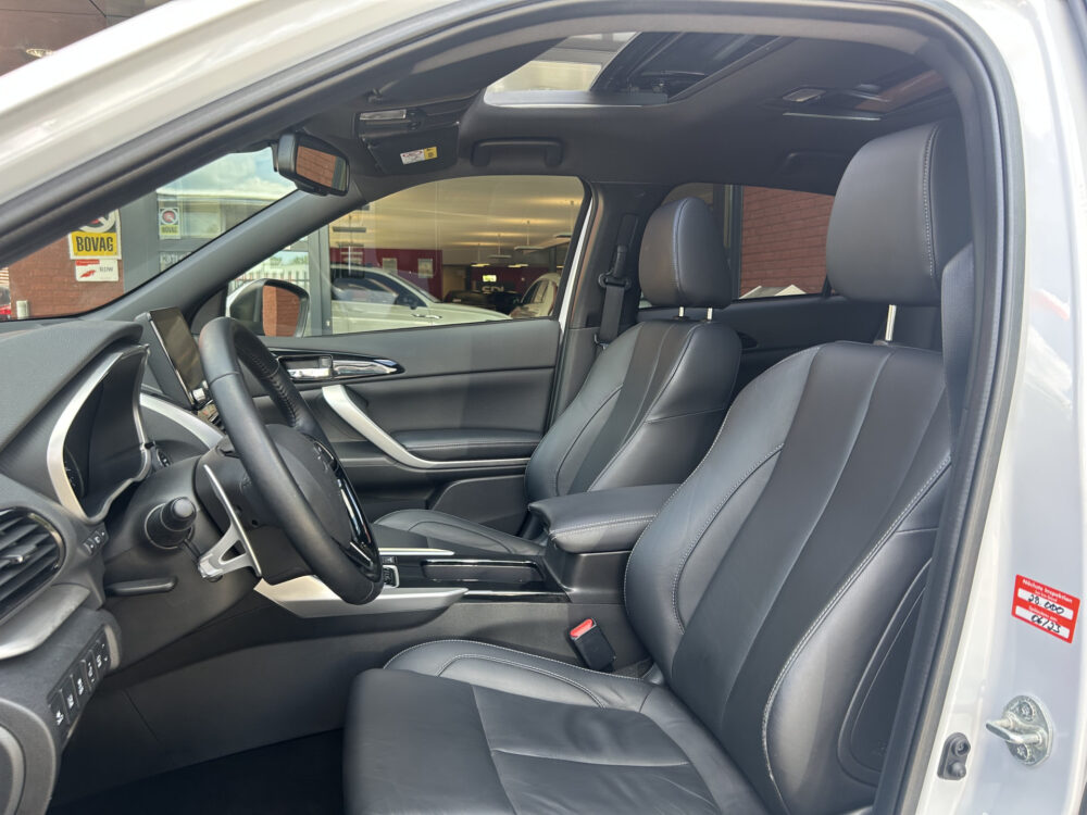 Mitsubishi Eclipse Cross 2.4 PHEV Instyle // FULL LED // LEDER // NAVI + CARPLAY // PANO/SCHUIFKANTELDAK // 360 CAMERA // ADAPTIVE CRUISE 7