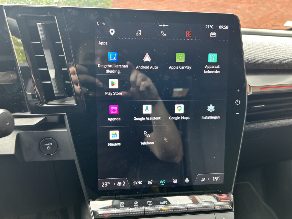 Renault Mégane E-Tech EV40 Standard Charge Techno SOH 94% // GROOT NAVI + CARPLAY // FULL LED // CAMERA // CLIMA // STOEL + STUURWIELVERWARMING 19