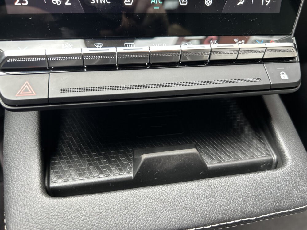 Renault Mégane E-Tech EV40 Standard Charge Techno SOH 94% // GROOT NAVI + CARPLAY // FULL LED // CAMERA // CLIMA // STOEL + STUURWIELVERWARMING 21