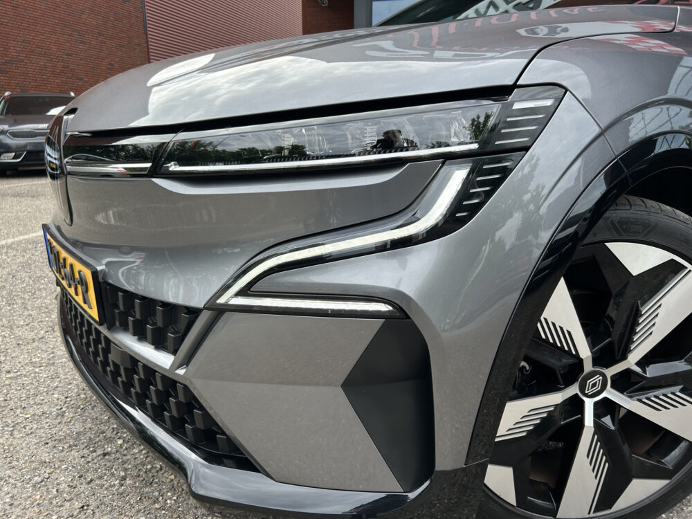 Renault Mégane E-Tech EV40 Standard Charge Techno SOH 94% // GROOT NAVI + CARPLAY // FULL LED // CAMERA // CLIMA // STOEL + STUURWIELVERWARMING 26