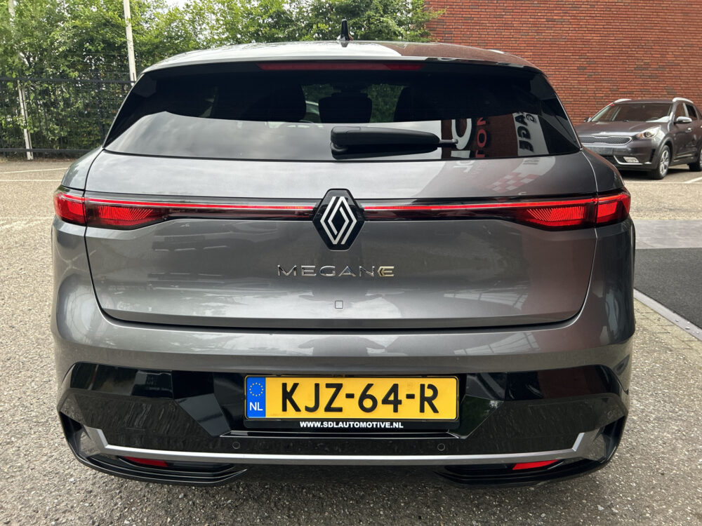 Renault Mégane E-Tech EV40 Standard Charge Techno SOH 94% // GROOT NAVI + CARPLAY // FULL LED // CAMERA // CLIMA // STOEL + STUURWIELVERWARMING 5