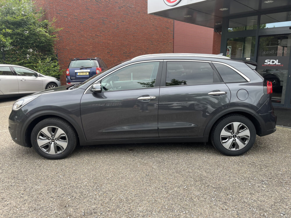 Kia Niro 1.6 GDi Hybrid DynamicLine // ADAPT. CRUISE // CAMERA+SENSOREN // KEYLESS // NAVI+CARPLAY // CLIMA // 2